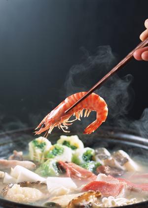 盛岡冷麺と焼肉を楽しめる「ぴょんぴょん舎」稲荷町本店の魅力と店舗情報